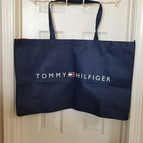 tommy hilfiger outlet bags